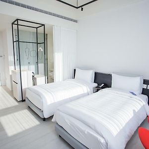 Twin Room Private Bathroom